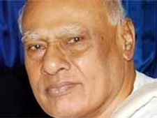  తెలంగాణపై నిర్ణయం కేంద్రానిదే: రోశయ్య