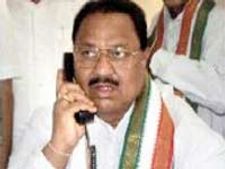  ఆ లడాయి వ్యక్తిగతం: డిఎస్