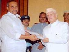 ప్రమాద స్థలికి వెళ్తా: ఎన్టీ తివారి