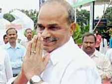 శోక సముద్రంలో వెస్లీ కుటుంబం