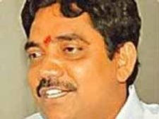 టెక్కలిలో మందకొడిగా పోలింగ్