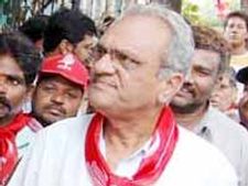 అవును, చికెన్ తింటా: నారాయణ