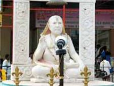మంత్రాలయం మఠంలో 3 శవాలు