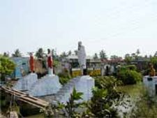 అవనిగడ్డకు ముంపు ప్రమాదం