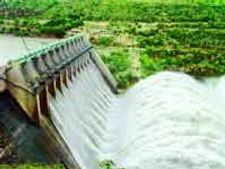తగ్గుతున్న శ్రీశైలం నీటి మట్టం