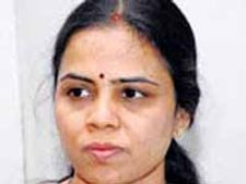 కెసిఆర్ వి అవేం మాటలు: శోభ
