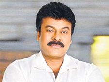 అసెంబ్లీ సెషన్స్ పెట్టండి: చిరు డిమాండ్ 