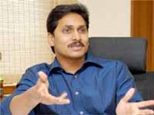వైయస్ జగన్ ను పిలువలేదు: అభిషేక్ సింఘ్వీ