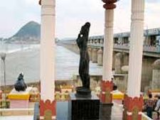 ఆస్పత్రిలో మహిళ మృతిపై ఆందోళన