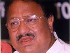పోటీపై విజయలక్ష్మిదే నిర్ణయం: డిఎస్