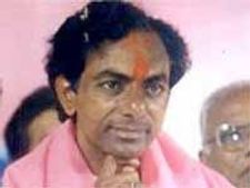 వేదికను మార్చే యోచనలో కెసిఆర్