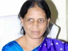 కె చంద్రశేఖర రావుతో చర్చలకు మంత్రికి బాధ్యత: సబితా ఇంద్రారెడ్డి