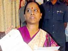 వైయస్ జగన్ కు పదవి ఇవ్వాలి: కొండా సురేఖ