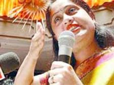 తెలంగాణ కోసమే పుట్టాను: విజయశాంతి