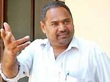 తెలంగాణ ఇవ్వాల్సిందే: నారాయణమూర్తి