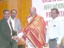 'సమైక్య'నేత టిజి వెంకటేష్ కు దుబాయ్ లో సన్మానం 