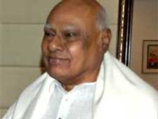 గిరిజన మహిళలపై అత్యాచారం: రోశయ్య సీరియస్ 