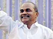 వైయస్ కాంస్య విగ్రహాన్ని ఆవిష్కరించిన జగన్