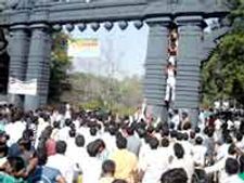 కాకతీయ పొలికేకకు అనుమతి నిరాకణ