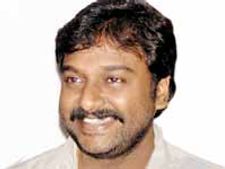 దిల్ రాజు గుడికి వివి వినాయక్ శ్రమదానం