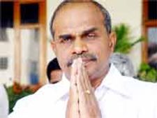 ఇచ్చాపురంలో వైఎస్ స్మృతి చిహ్నానికి గ్రహణం