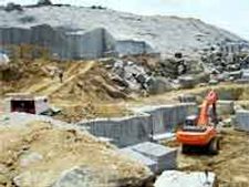 క్వారీ వద్ద కలెక్టర్, ఎస్పీ పర్యవేక్షణ 