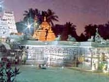 శ్రీశైలం ఆలయంలో తొక్కిసలాట