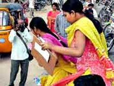 ఇంటర్ పరీక్షల్లో ఇన్విజిలేటర్ల నిర్వాకం