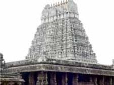 శ్రీకాళహస్తి వరదరాజ స్వామి ఆలయం వద్ద సొరంగం