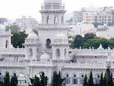 వైయస్ అల్లుడిపై ఆరోపణలు: మైనింగ్ పై అసెంబ్లీలో దుమారం