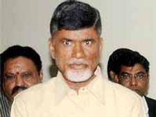 వైయస్సార్ రైతులను దోచి దళారులకు పెట్టారు: చంద్రబాబు