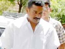 రామ్ గోపాల్ వర్మ రక్త చరిత్రపై మద్దెలచెర్వు సూరి సంతృప్తి
