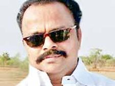 జగన్ కారణంతో మాపై వివక్ష చూపిస్తున్నారు: కొండా మురళి