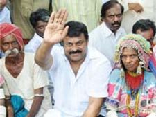 తెలంగాణపై శ్రీకృష్ణ కమిటీకి కట్టుబడి ఉంటాం: పుష్కరాలలో చిరంజీవి