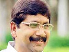 వైయస్ జగన్ వైపు చూస్తున్న మరో ఎమ్మెల్యే శేషా రెడ్డి