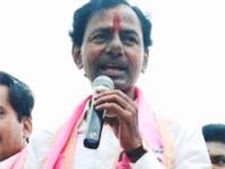 కాంగ్రెసు తెలంగాణ నాయకులకు లాగులు తడుస్తున్నాయి: కెసిఆర్