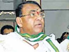 చంద్రబాబు వైఖరీ తట్టుకోలేక పార్టీ వీడుతున్నా: పోచారం