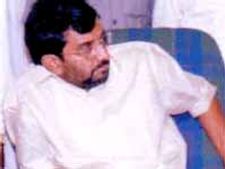 బెజవాడ రౌడీలు, రక్తచరిత్ర సీక్వెల్‌లు నిషేధించాలి: టిడిపి నేత సోమిరెడ్డి