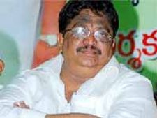 నెల్లూరులో తెలుగు సినీ నిర్మాత సి. కళ్యాణ్ భూకబ్జా?: వార్తాకథనం