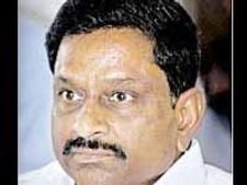 అలీబాబా 40 దొంగలకు వైయస్ జగన్ బాస్: డిఎల్ రవీంద్రారెడ్డి