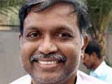 చిరు బానిసలా మారాడు, జగన్‌ది కులపార్టీ: కత్తి పద్మారావు