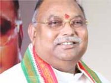తెలంగాణపై అధిష్టానం నిర్ణయానికి కట్టుబడ్తాం: రాయపాటి