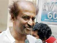 రజనీకాంత్ మద్దతు కోసం తమిళ రాజకీయ పార్టీల పాట్లు