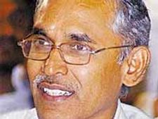 సత్యసాయి ఆరోగ్యంపై కాదు ఆస్తులపై దృష్టి: సిపిఎం రాఘవులు ధ్వజం