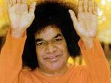 భారీ స్క్రీన్లు, పోలీసు బలగాలు: ఏర్పాట్లన్నీ అంతిమ యాత్రకేనా?