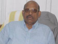 సిగ్గుంటే రాజీనామా చేయాలి: జగన్ వర్గ ఎమ్మెల్యేలపై టిజి ధ్వజం