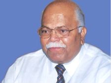 2004లో బొత్స భయపడ్డాడు, సిఎం రాజీనామా చేయాలి: సిసిరెడ్డి