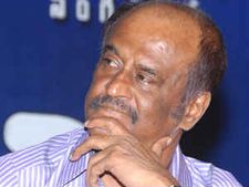జయలలిత గెలుపు తమిళనాడును రక్షించింది: రజనీకాంత్
