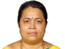 ఎంపీ గుండు సుధారాణి రాజీనామా, కౌంట్ 136