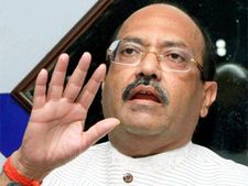 రాజకీయాలు మాట్లాడే స్థితిలో లేను: అమర్ సింగ్